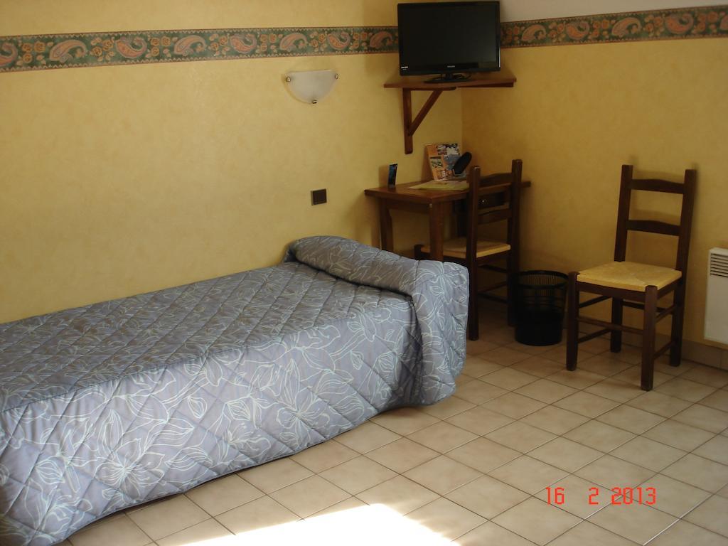 Hotel De La Poste Corps Room photo
