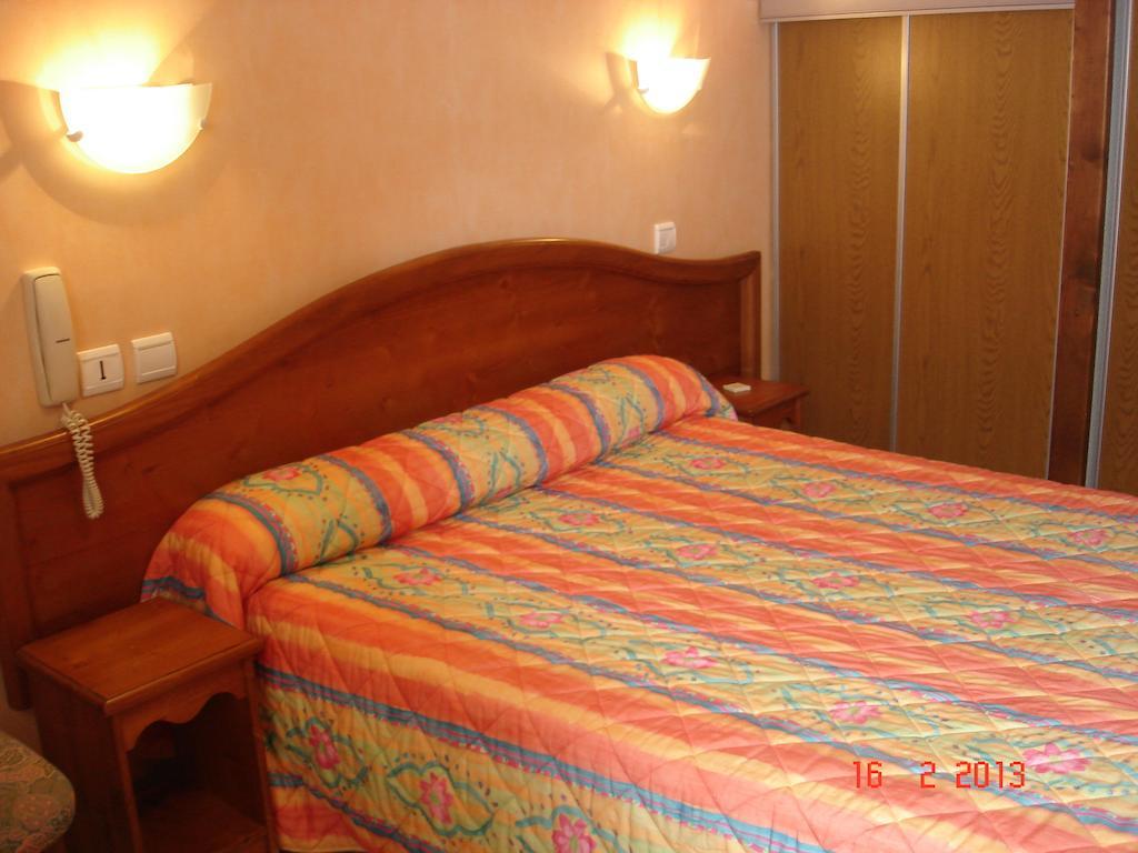 Hotel De La Poste Corps Room photo